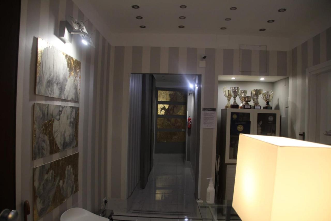 B&B Pescara Centro Luxury Suite ภายนอก รูปภาพ
