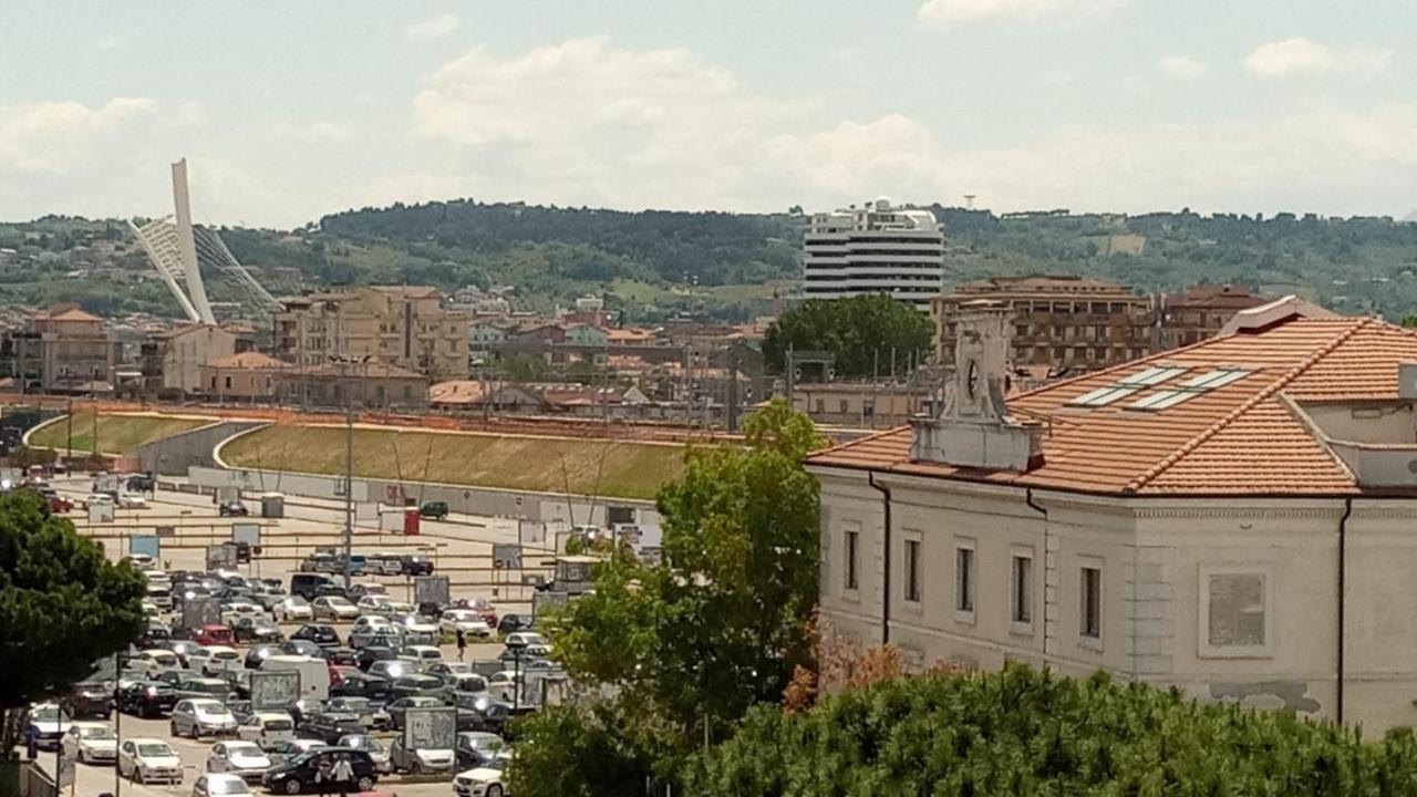 B&B Pescara Centro Luxury Suite ภายนอก รูปภาพ