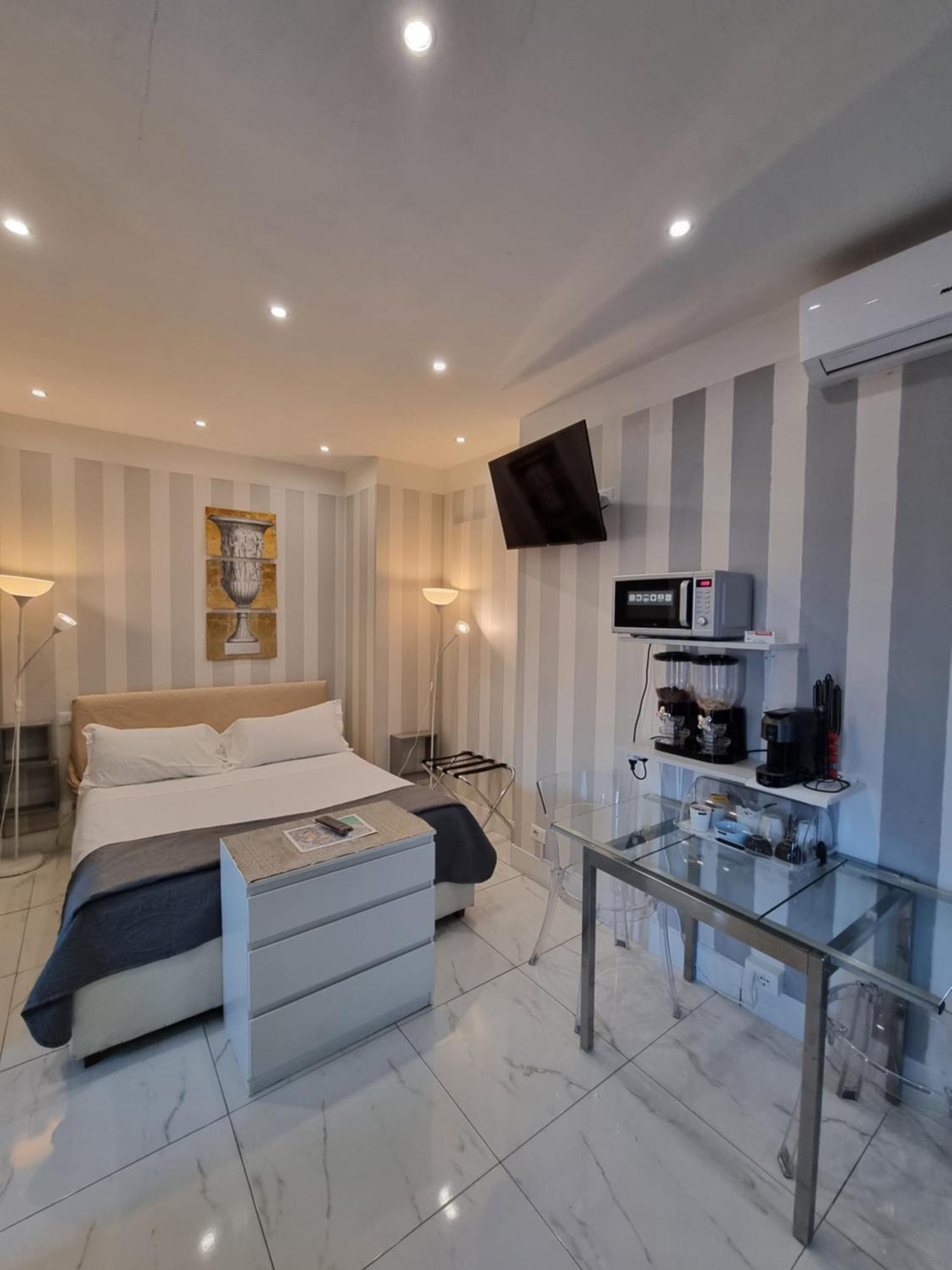 B&B Pescara Centro Luxury Suite ภายนอก รูปภาพ