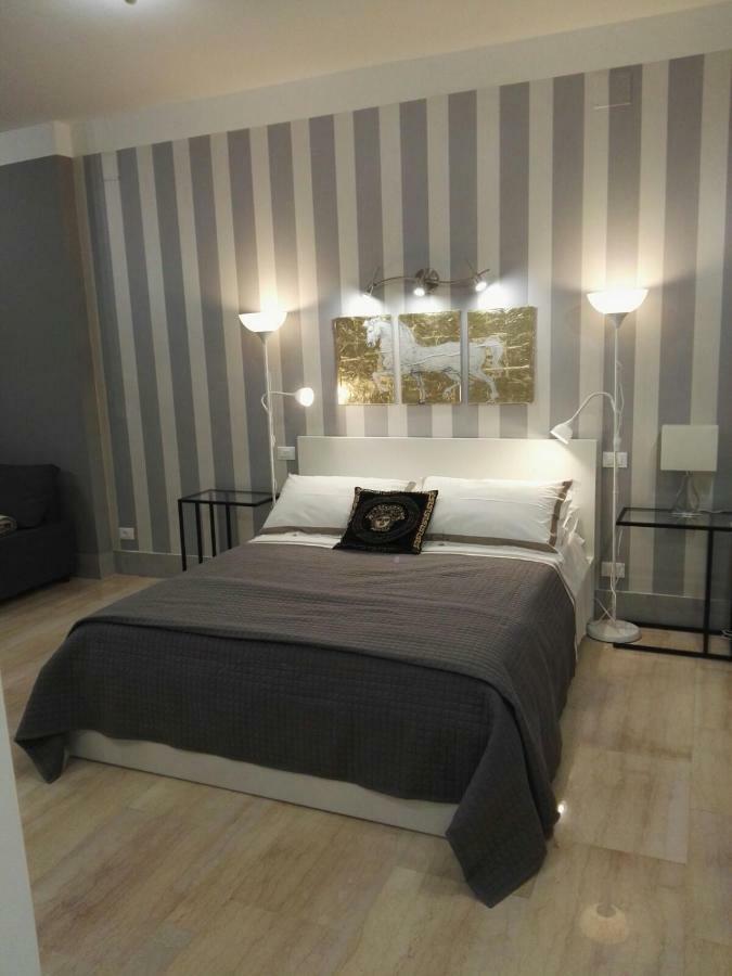 B&B Pescara Centro Luxury Suite ภายนอก รูปภาพ